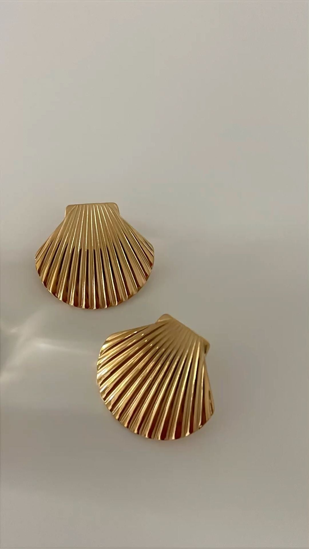 Shell stud earrings