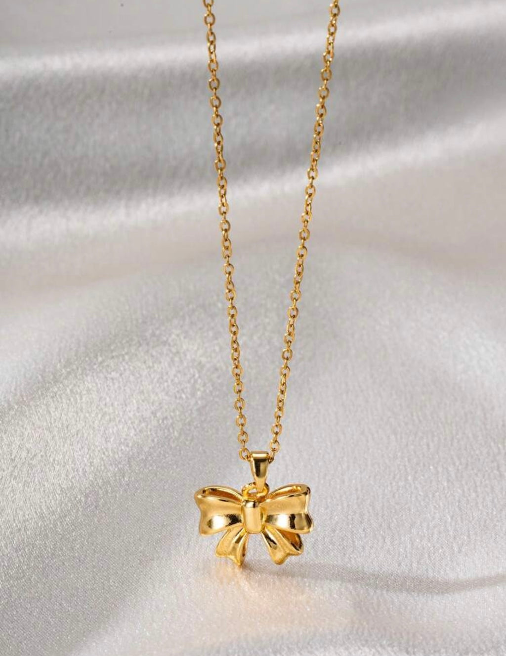 Gold Bow Pendant Necklace