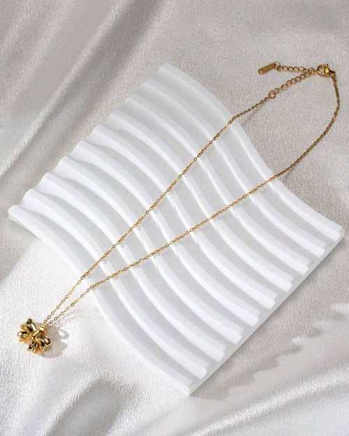 Gold Bow Pendant Necklace